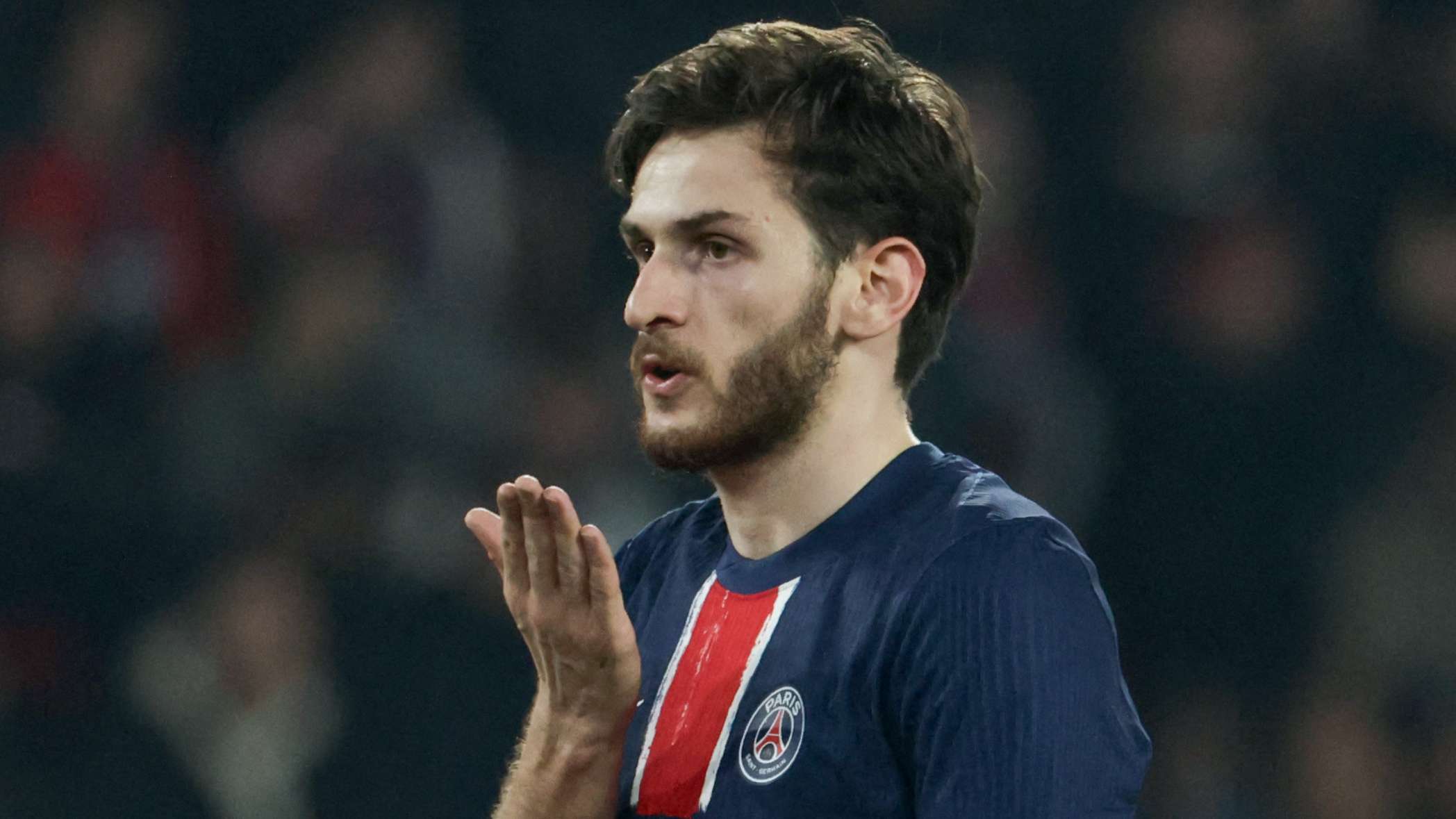 足坛最热议 足坛最热议